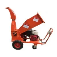 Малък мобилен дробилка за дърва